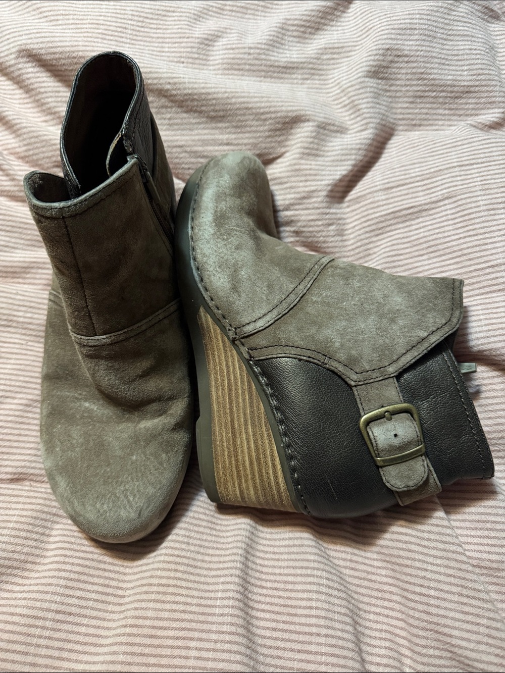 Dansko wedge clogs size 39